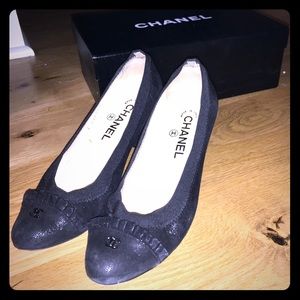 Chanel Scrunch Ballet Ruffle CC Metallic Pump